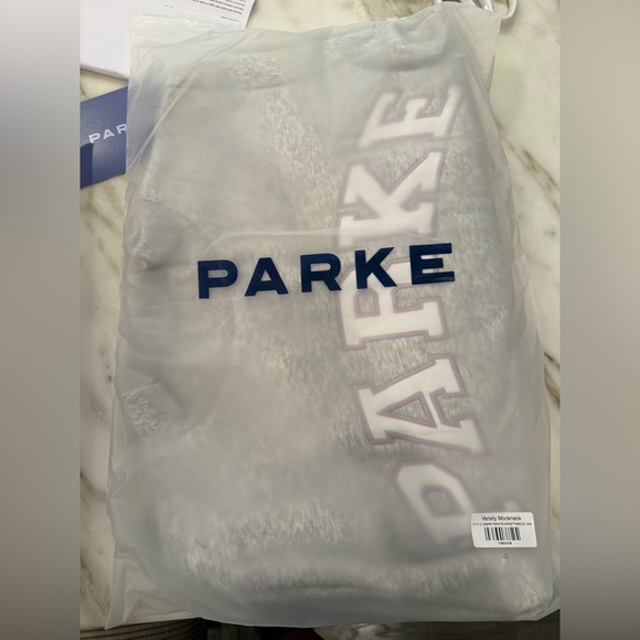 NWT Parke Fleece Light Gray Metallic Varsity MOCKNECK Sweatshirt with Logo - Picture 4 of 4